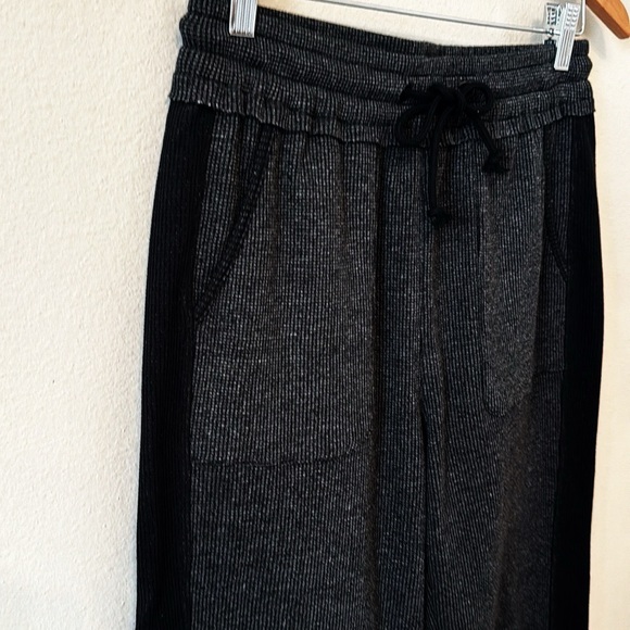 The Greii “Boutique” The Meg Pant Black/Grey Wide Leg Crop NWT Size Medium - Picture 3 of 7